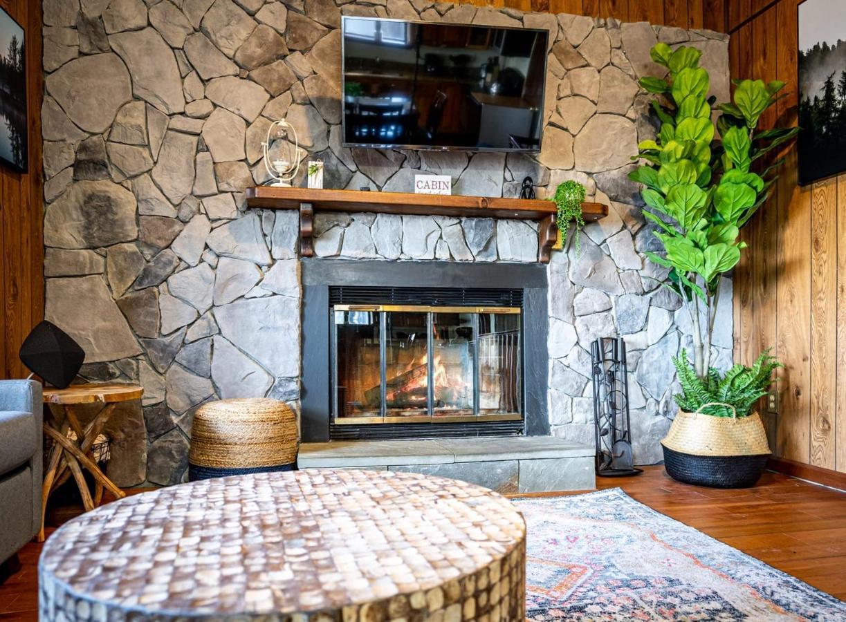 Amazing Views, Hot Tub, Fire Pit, Deck & Fireplace Inwood Exterior foto